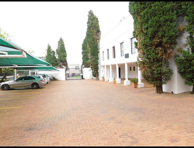 200M² OFFICE TO LET IN FERNDALE
